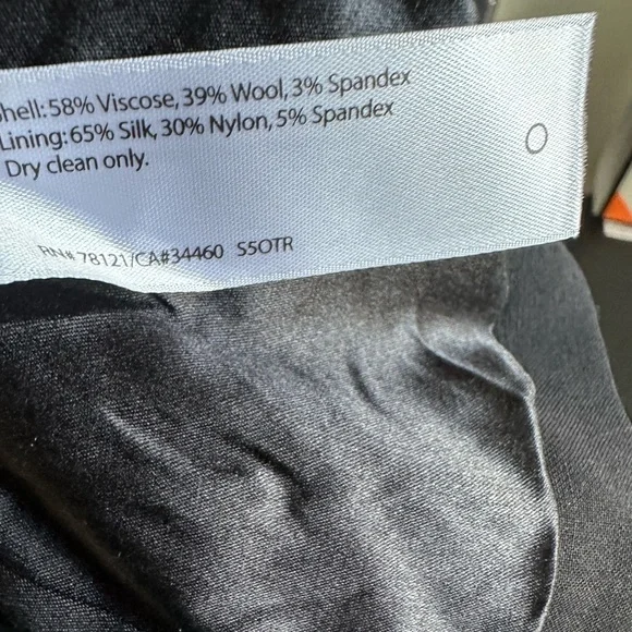 EILEEN FISHER WOMAN Blazer. - Picture 13 of 15